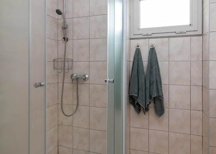 With Parking Space Dolinci, - 7111 Appartement