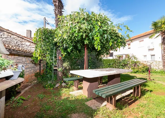 With Parking Space Dolinci, - 7111 Umag