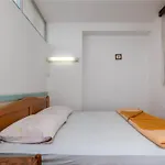 Apartments With Parking Space Dolinci, Umag - 7111 Apartman *